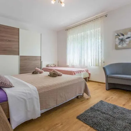 In 39336 Apartment